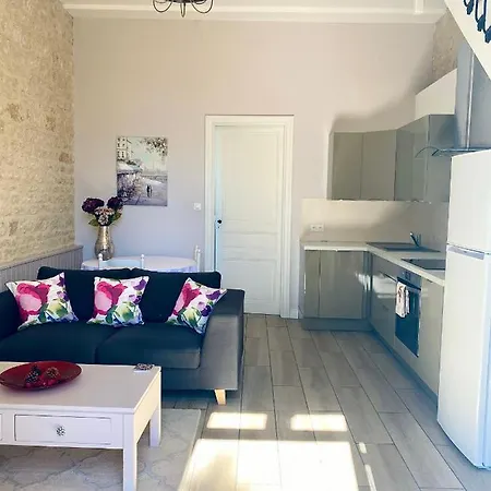 La Montgrande, 2 Bed Gite, * Aulnay (Charente-Maritime)