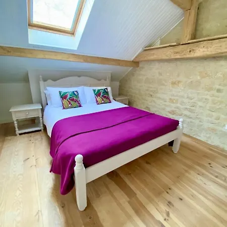 La Montgrande, 2 Bed Gite, Prázdninový dům *