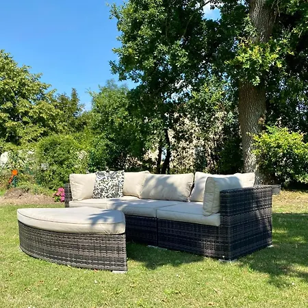 La Montgrande, 2 Bed Gite, * Aulnay (Charente-Maritime)